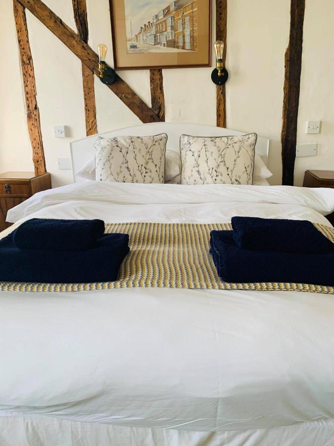 Ye Olde White Harte Hotel Burnham-on-Crouch Kamer foto