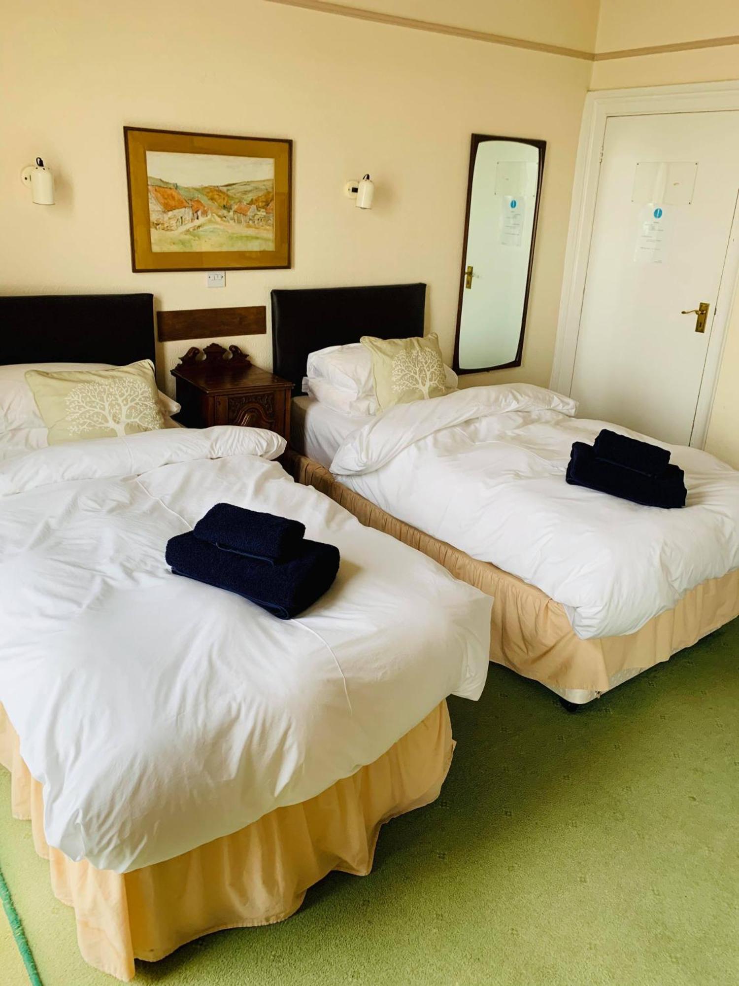 Ye Olde White Harte Hotel Burnham-on-Crouch Kamer foto